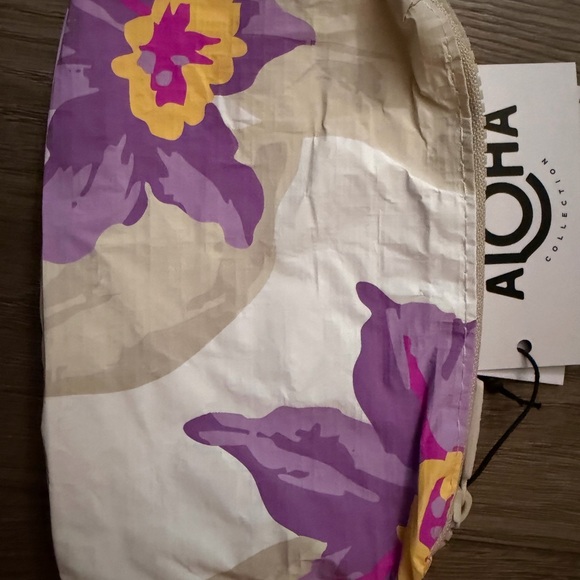 ALOHA Collection mini pouch - Picture 4 of 5